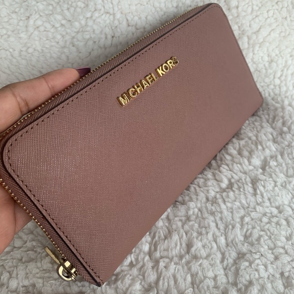 Michael Kors large jet set dusty rose wallet - Picture 2 of 5